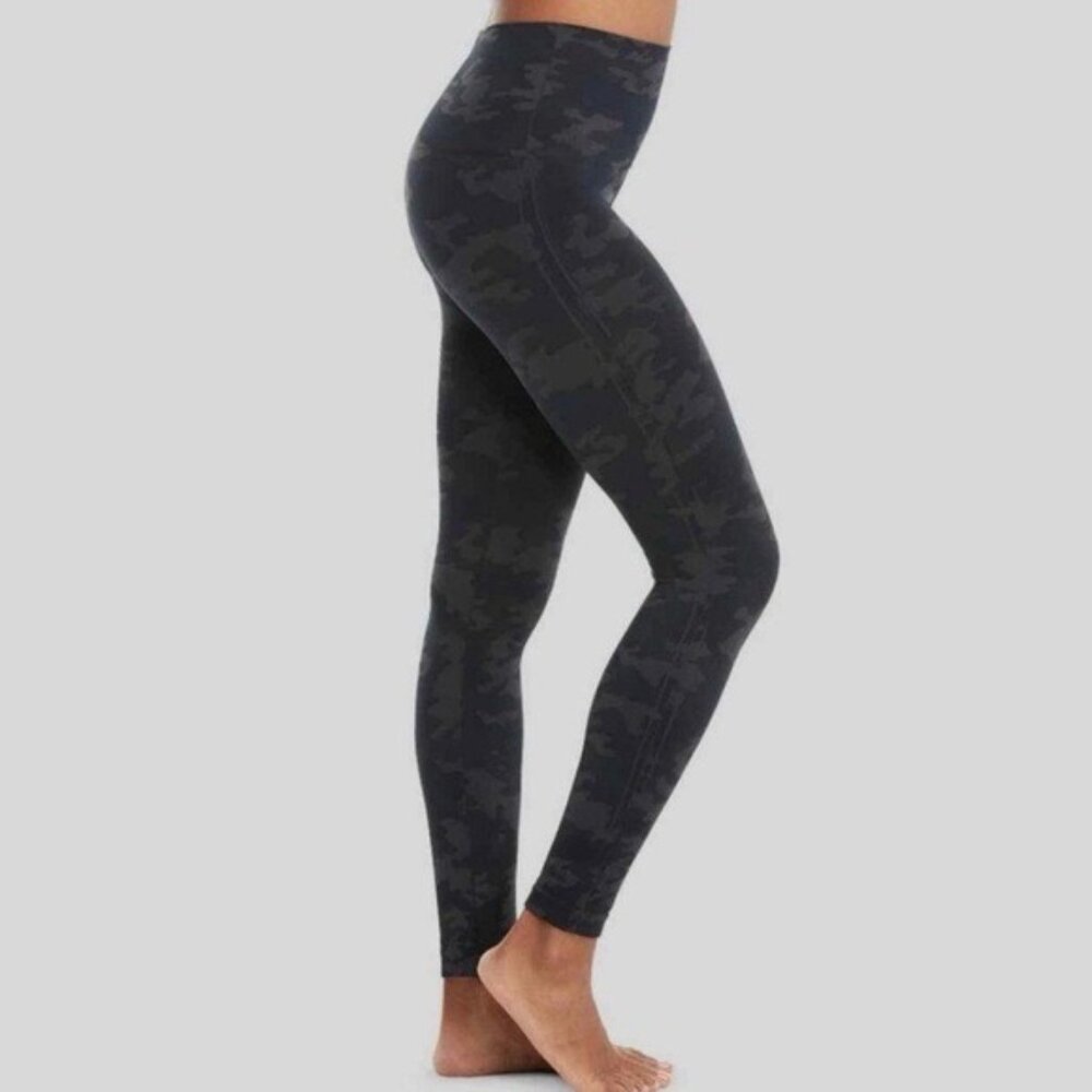 NWT SPANX EcoCare Seamless‎ Leggings Women’s MEDIUM & LARGE Black Black 20344R